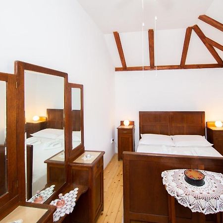 Holiday Home Burba 코미자 외부 사진