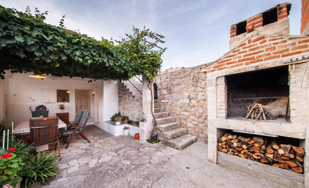 Holiday Home Burba 코미자 외부 사진